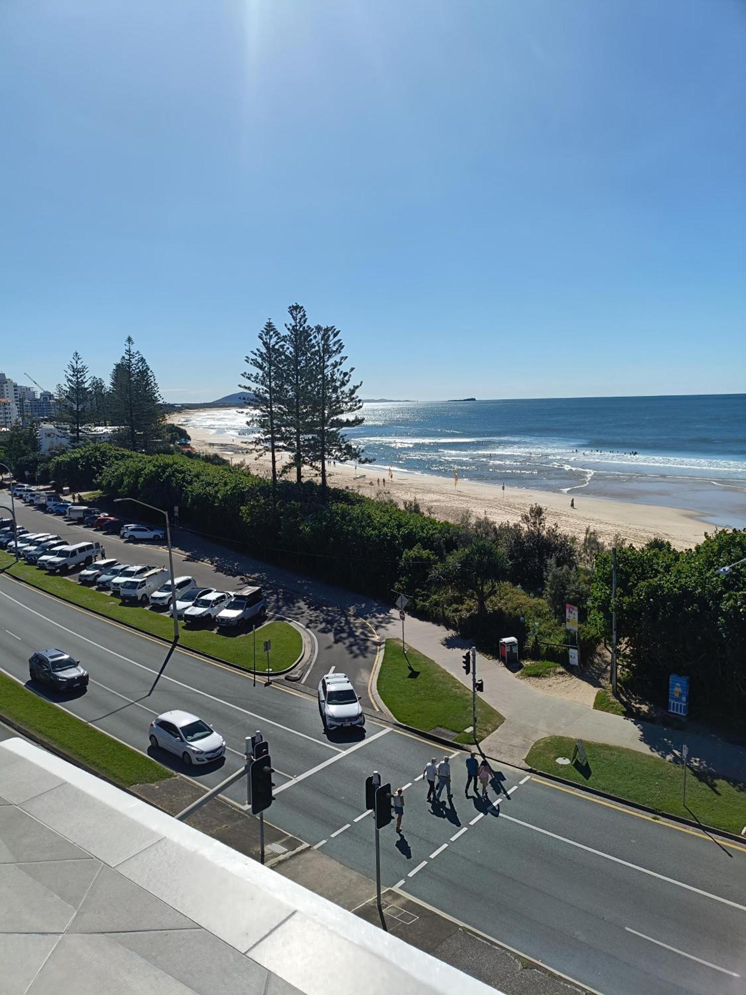 Grand Palais Boolarong Beachside Apartments Alexandra Headland Exterior photo